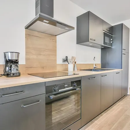 Lägenhet Centre 5 Pers, Neuf Avec Balcon - Fr-1-684-70 *